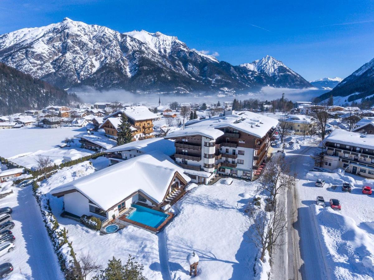 Hotel Karlwirt Pertisau Exterior foto